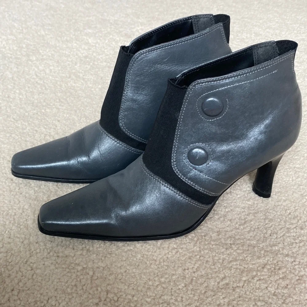 Boots - Picture 1 of 7